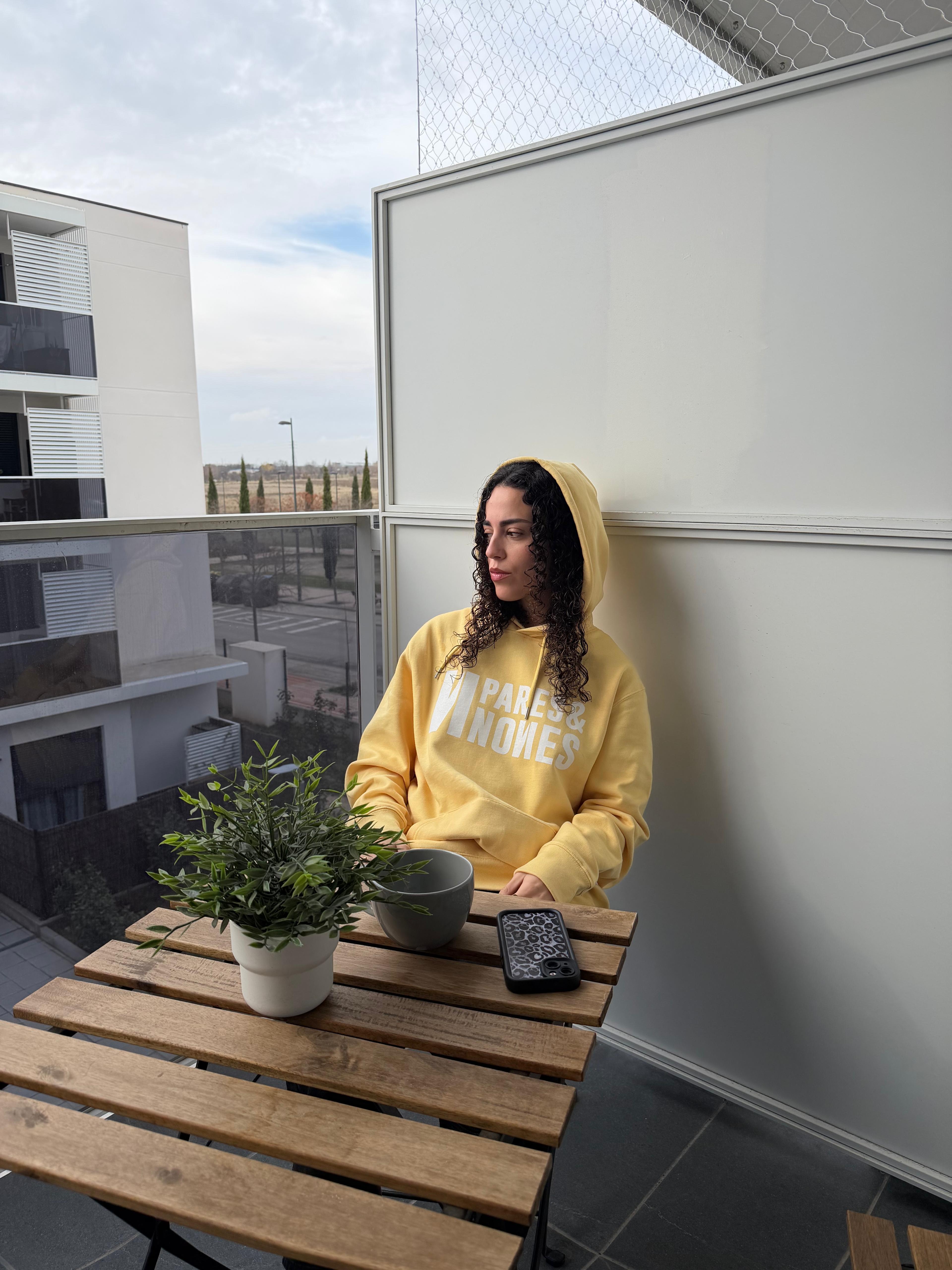 Sudadera Pares Hoodie Amarillo