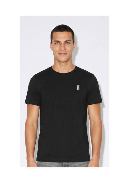 Camiseta Núcleo Negra