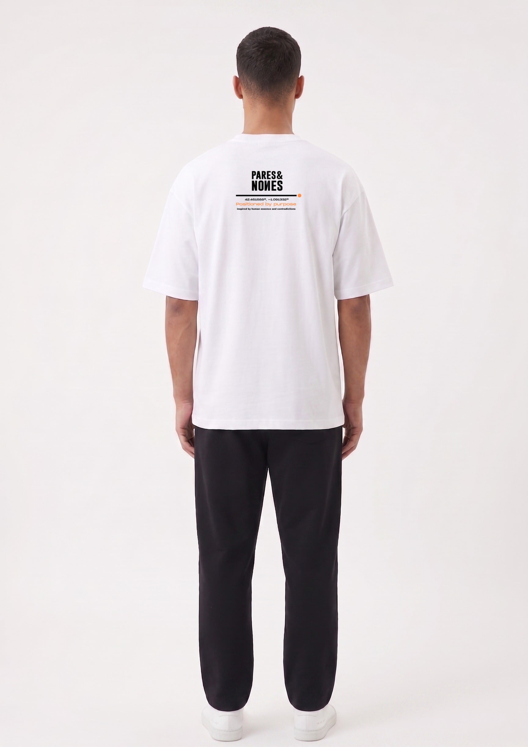 Camiseta Ubicación Blanca  ⚠️ ¡Solo 50 unidades disponibles!